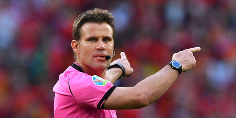 ΑΕΚ: Άλλαξε ο διαιτητής στο ντέρμπι λόγω τραυματισμού του Μπριχ