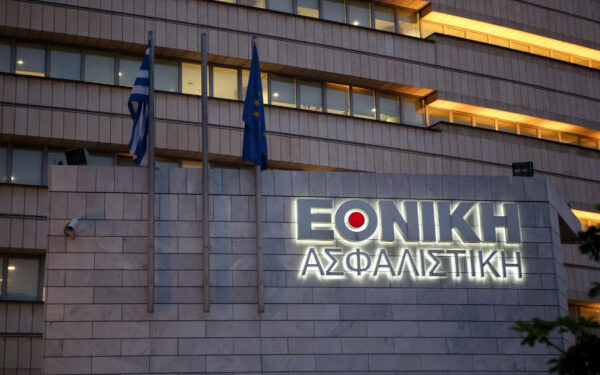 Αναστέλλει την εφαρμογή του νέου μοντέλου αποζημίωσης για νοσηλείες