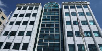 Άμεση ανάκαμψη στα υψηλά 15ετίας