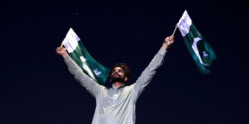 Πακιστάν-Ινδία: Σε τεντωμένο σχοινί η εκεχειρία