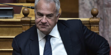 Ο υπουργός Αγροτικής Ανάπτυξης οφείλει να μην έχει οποιαδήποτε σχέση με ελέγχους