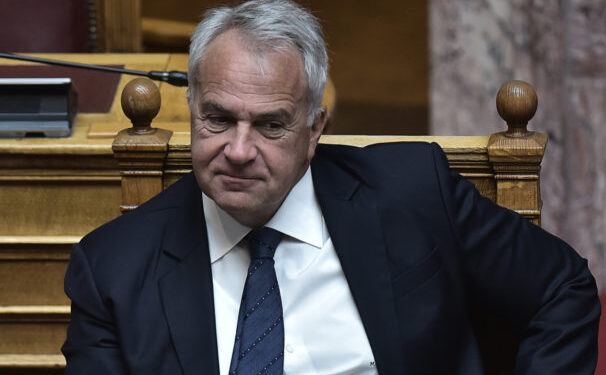 Ο υπουργός Αγροτικής Ανάπτυξης οφείλει να μην έχει οποιαδήποτε σχέση με ελέγχους