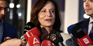 Διαμαντοπούλου στον Realfm 97,8: Πρέπει να αλλάξει η διοίκηση των Πανεπιστημίων