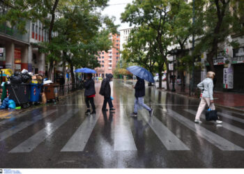 Καιρός: Σταθερά… βροχερός με βοριάδες και σποραδικές καταιγίδες σήμερα