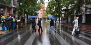 Καιρός: Σταθερά… βροχερός με βοριάδες και σποραδικές καταιγίδες σήμερα