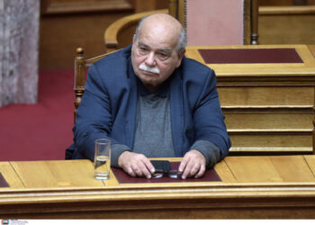 Βούτσης: Το «καρφί» για την Ζωή Κωνσταντοπούλου