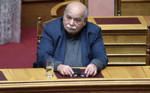 Βούτσης: Το «καρφί» για την Ζωή Κωνσταντοπούλου