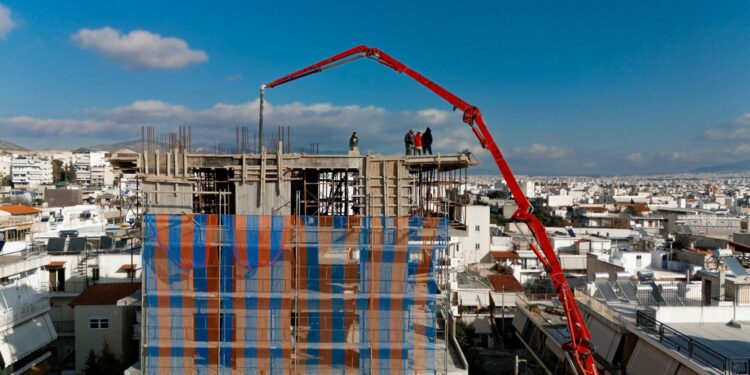 Γιατί δεν επουλώνονται οι «πληγές» των κατασκευαστών