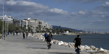 Καιρός: Με βοριαδάκι και μεσημεριανές μπόρες η υποδοχή του Ιουνίου