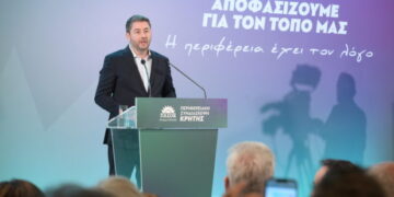 Ανδρουλάκης: Χωρίς πολιτική αλλαγή η χώρα δεν θα σηκώσει κεφάλι