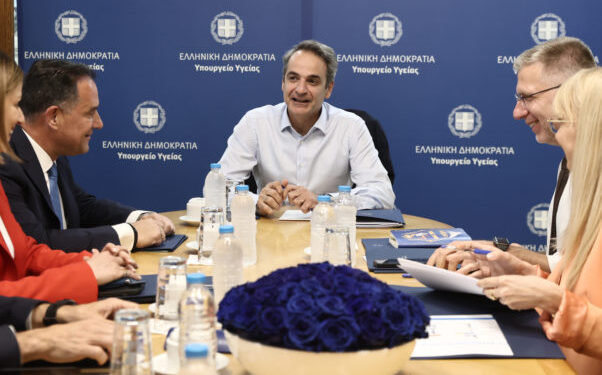 Μητσοτάκης: Έφτασε στο υπουργείο Υγείας