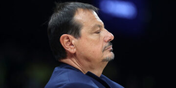 «Άξιζε τη νίκη η Φενέρμπαχτσε – Ο Λεσόρ θα επιστρέψει πιο δυνατός για τους τελικούς»