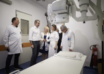 Μητσοτάκης από το Κέντρο Υγείας Μεγάρων: «Μιλάμε για μία τρομακτική επανάσταση