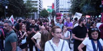 «Είμαστε εδώ για να μπορέσουμε να κοιτάξουμε στα μάτια τα παιδιά μας»