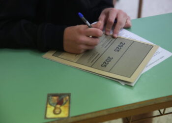 Πανελλήνιες 2025: Ο σχολιασμός των θεμάτων της Νεοελληνικής Γλώσσας