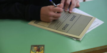 Πανελλήνιες 2025: Ο σχολιασμός των θεμάτων της Νεοελληνικής Γλώσσας