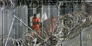 Η κράτηση μεταναστών στο Γκουαντάναμο στοιχίζει 100.000 δολάρια ημερησίως κατ’ άτομο