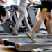 Gen Z και millennials αφήνουν το αλκοόλ και «πιάνουν» την ευεξία