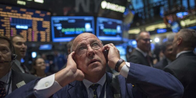 Κλυδωνισμοί στον απόηχο των απειλών Τραμπ για τους δασμούς