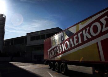 Καραμολέγκος: Πούλησε τη θυγατρική στη Ρουμανία