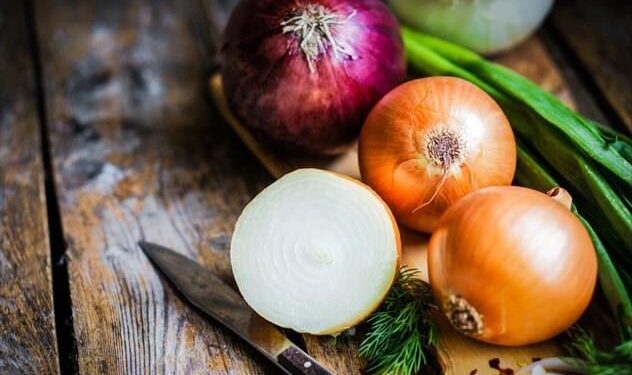 Ερευνητές παρουσιάζουν τον τρόπο να κόβουμε κρεμμύδια χωρίς να… κλαίμε