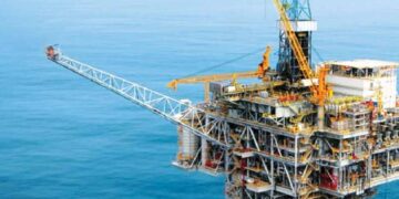 Τουλάχιστον 3 νεκροί και 25 τραυματίες από πυρκαγιά σε εξέδρα εξερεύνησης για κοιτάσματα υδρογονανθράκων