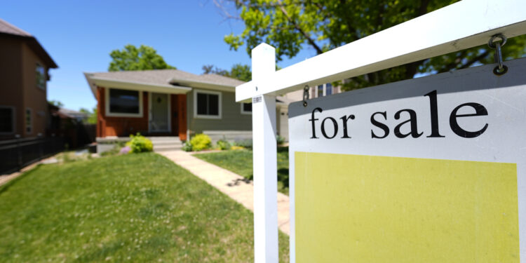 Εξετάζει σοβαρά την επαναφορά των Fannie Mae και Freddie Mac στο Χρηματιστήριο