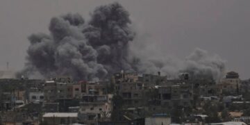 Τουλάχιστον 42 νεκροί σε βομβαρδισμούς του Ισραήλ στο μικρό παλαιστινιακό θύλακο