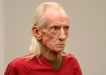 Σε κάθειρξη 53 ετών καταδικάστηκε άνδρας που σκότωσε 6χρονο με 26 μαχαιριές