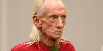 Σε κάθειρξη 53 ετών καταδικάστηκε άνδρας που σκότωσε 6χρονο με 26 μαχαιριές