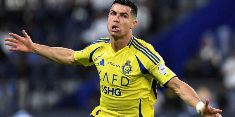 Παραμένει στην Αλ Νασρ και υπογράφει νέο συμβόλαιο