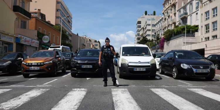 Γαλλία: Σε σαμποτάζ οφείλεται η διακοπή της ηλεκτροδότησης στην πόλη των Καννών
