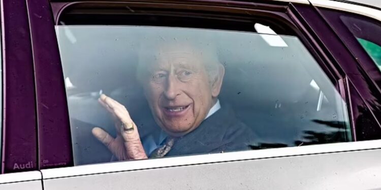 Η πρώτη δημόσια εμφάνισή του, μετά την συνέντευξη του πρίγκιπα Χάρι