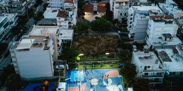 Το μπάσκετ γίνεται γιορτή στις πλατείες από τη Novibet