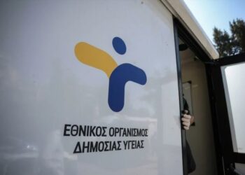 Τρεις θάνατοι από γρίπη και δύο από κορονοϊό τις δύο τελευταίες εβδομάδες