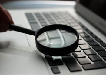 ΑΑΔΕ: «Ρυθμίστε τα χρέη σας ή θα μπείτε στη μαύρη λίστα οφειλετών»