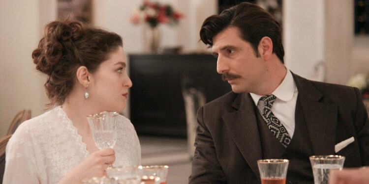 Πόσα ψέματα θα πει ακόμα ο Ρήγας στην Αλίκη;