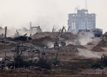 Γάζα: Τουλάχιστον 120 νεκροί στους ισραηλινούς βομβαρδισμούς