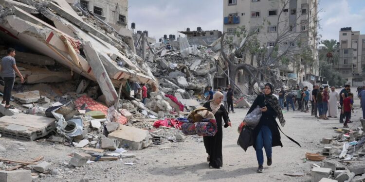 Γάζα: Γενοκτονία καταγγέλλουν 300 συγγραφείς