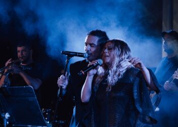 Λαμπερή βραδιά απονομών για Μιχάλη Χατζηγιάννη και «Terra Incognita»