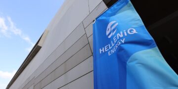 HELLENiQ ENERGY: Έντονο ενδιαφέρον για το πρόγραμμα υποτροφιών