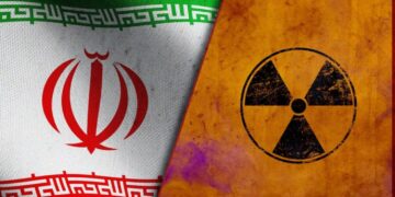 «Η Τεχεράνη δεν θα απεμπολήσει ποτέ τα πυρηνικά της δικαιώματα» λέει ο ΥΠΕΞ της χώρας