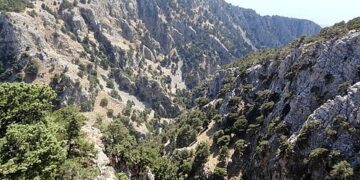 Τουρίστρια τραυματίστηκε στο φαράγγι της Ίμπρου