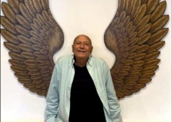 Πέθανε ο «άρχοντας» της νυχτερινής ζωής της Μυκόνου και ιδρυτής του θρυλικού μπαρ «9 Μούσες»