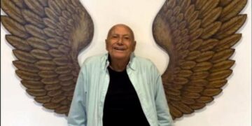 Πέθανε ο «άρχοντας» της νυχτερινής ζωής της Μυκόνου και ιδρυτής του θρυλικού μπαρ «9 Μούσες»