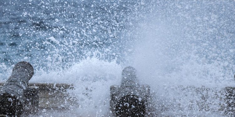 Αδυναμία προσέγγισης του SUPER RUNNER JET στο λιμάνι