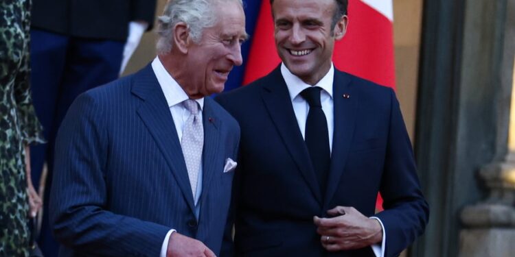 Επίσκεψη Μακρόν στη Βρετανία τον Ιούλιο