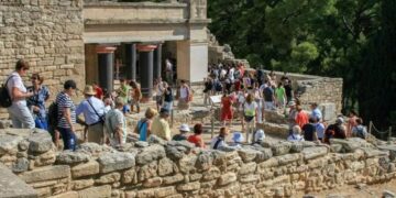 Ηράκλειο: Εκκενώθηκε ο αρχαιολογικός χώρος της Κνωσού λόγω των ισχυρών ανέμων