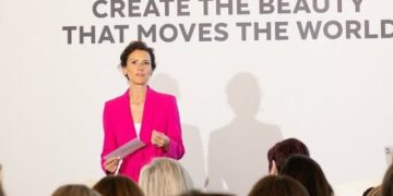 Alessandra Delfini – L’Oréal Hellas: Η ομορφιά μπορεί -και πρέπει- να είναι δύναμη αλλαγής