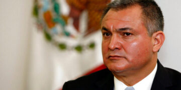 Ο πρώην υπουργός Ασφαλείας του Μεξικού καταδικάστηκε να πληρώσει πρόστιμο 2,4 δισεκ. δολαρίων στη χώρα του για διαφθορά